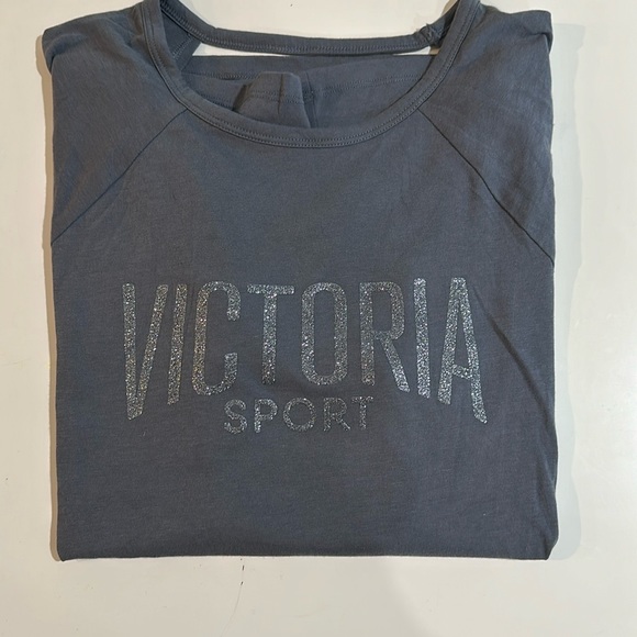 Tops - Victoria Sport Tee